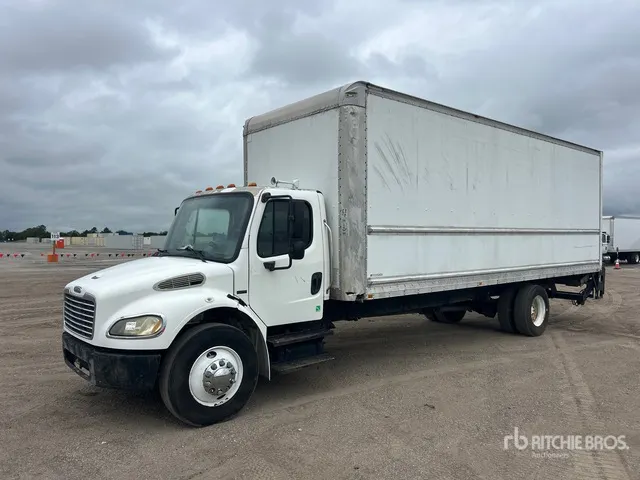 2006 Freightliner M2 106 4x2 Van Truck