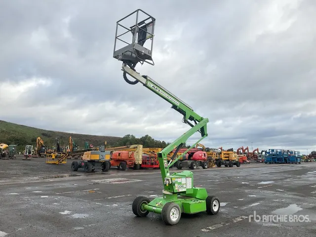 2015 Nifty-Lift HR12NDE 2WD Hybrid Telescopic Boom Lift