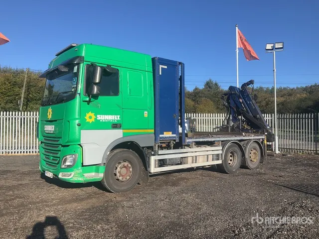 DAF XF440 6x2 Flatbed Truck w/Palfinger Q150Z Easyfold 4800 kg Knuckle Boom