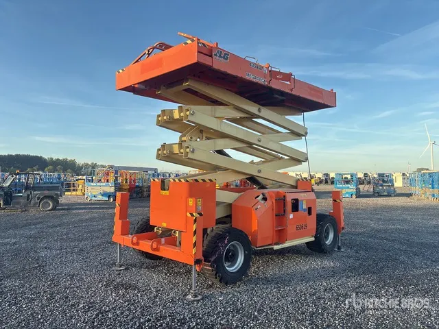 2016 JLG 4394 RT 4x4 Diesel Scissor Lift