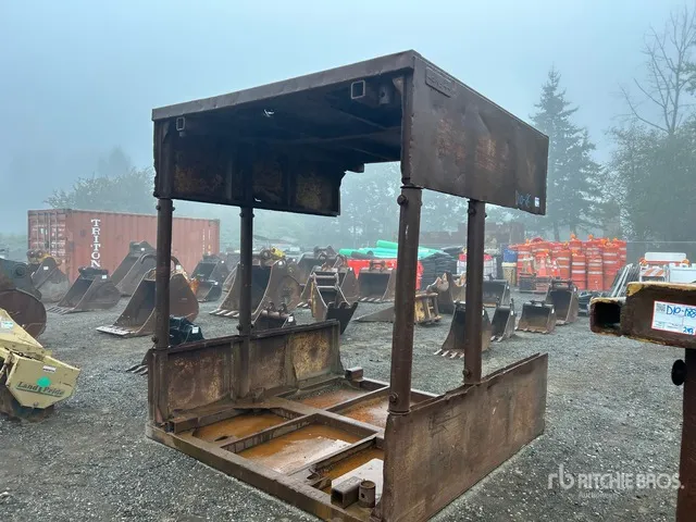 7 ft 9 in x 8 ft 9 in (3 in Wall) Trench Shield