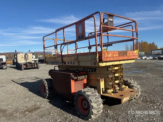 2000 JLG 33 RTS 4x4 Dual Fuel Scissor Lift