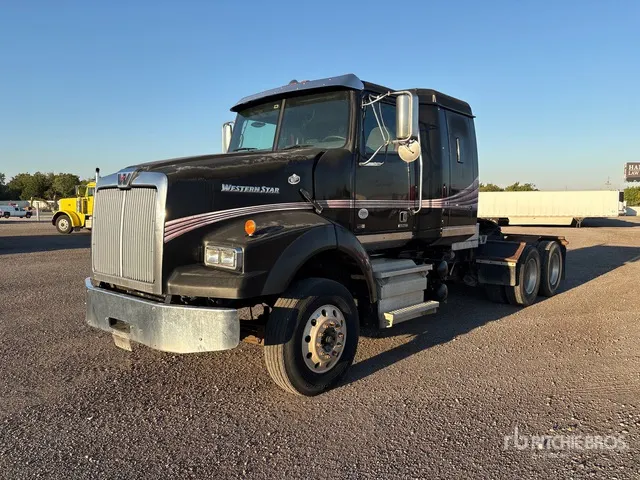 2013 Western Star 4900SA 6x4 T/A Sleeper Truck Tractor
