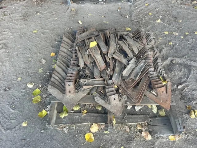 Assorted Cultivator Shovel and Sweeps