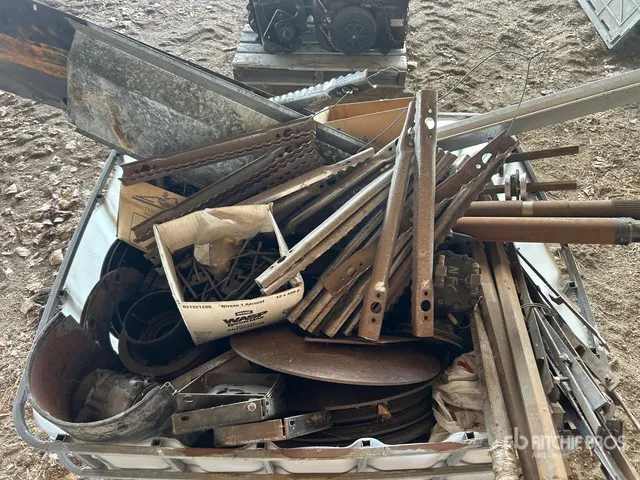 Quantity of Combine Parts - Fits Gleaner Combine