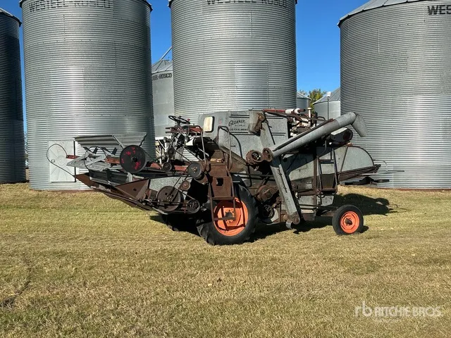Gleaner Combine Harvester