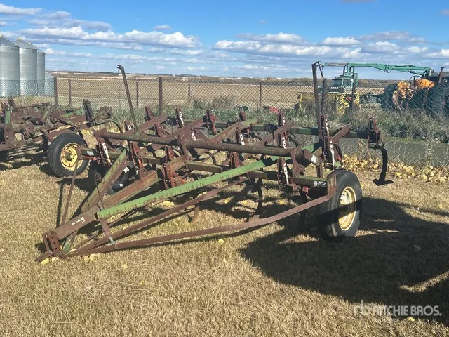 Glencol 128 in Cultivator
