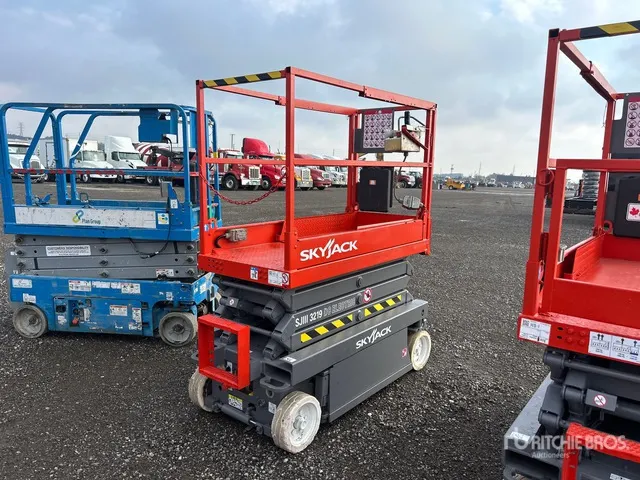 2012 Skyjack SJlll3219 Electric Electric Scissor Lift