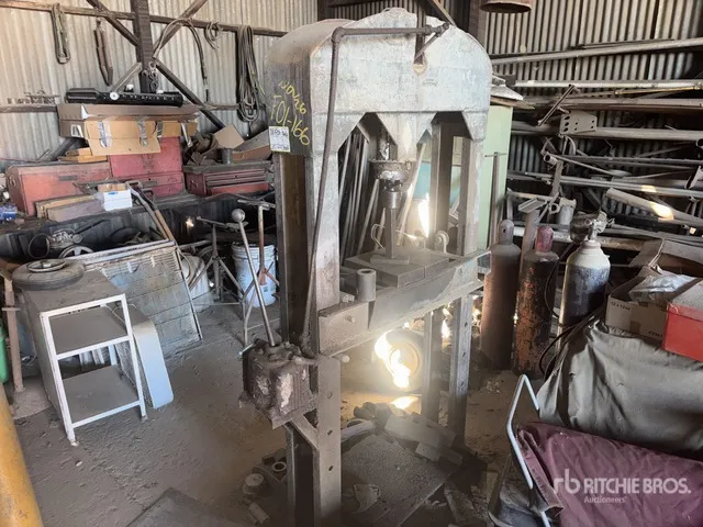 Hydraulic Drill Press w/Fan