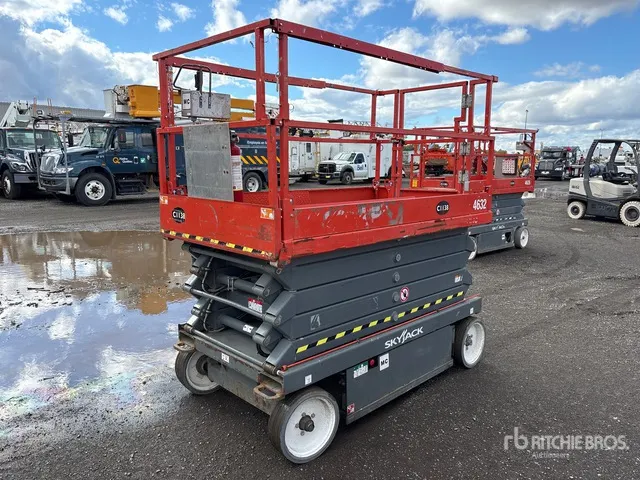 2017 Skyjack SJ4632 Electric Scissor Lift