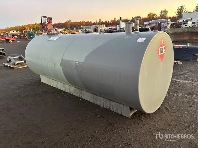 2020 Fill Rite 3046422 4550 L Fuel Tank