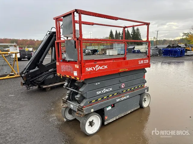 2014 Skyjack SJIII3226 Electric Scissor Lift