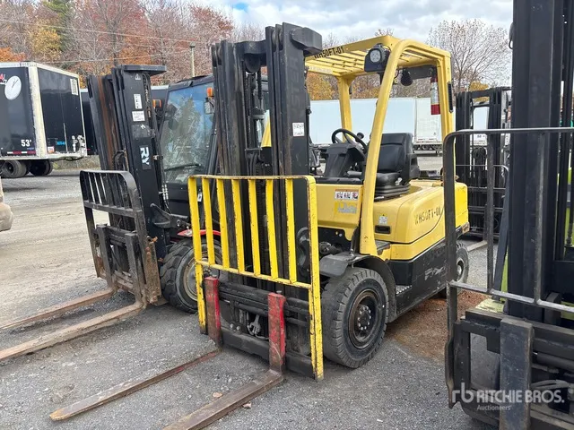 2015 Hyster H50FT 4800 lb Pneumatic Tire Forklift