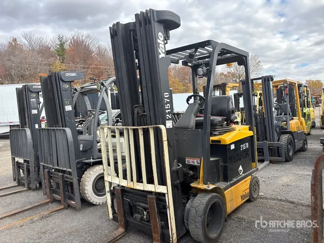 2016 Yale 4350 lb Electric Forklift
