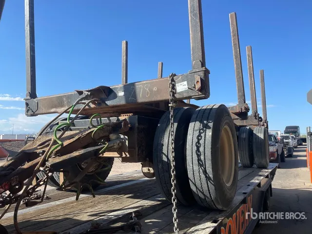 Rosa Pup Dump Trailer