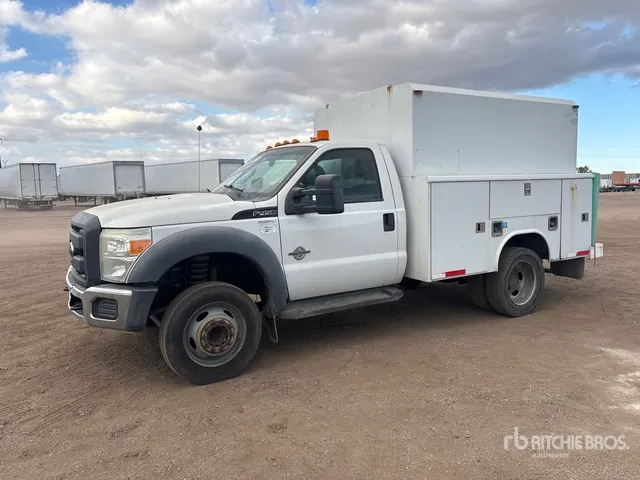 2012 Ford F-450 XL 4x2 Utility Truck