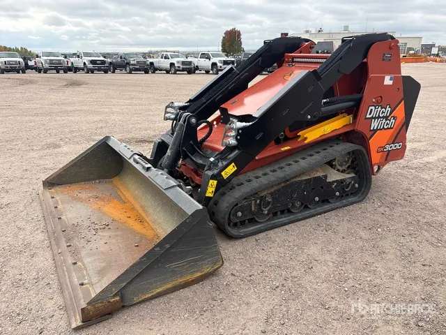 2025 Ditch Witch SK900 Mini Compact Track Loader