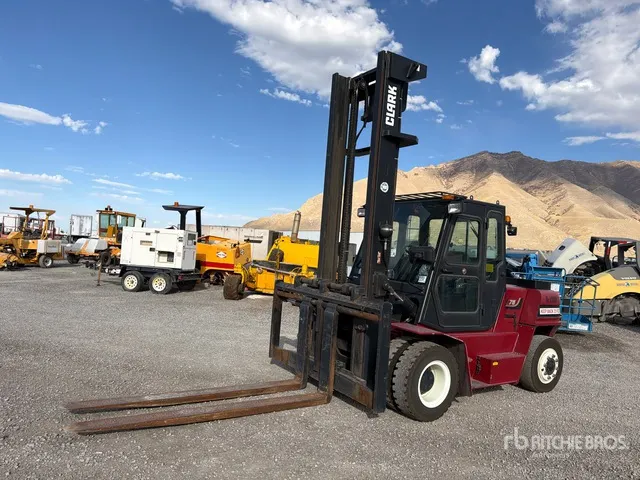 2017 Clark C75L 11900 lb Cushion Tire Forklift