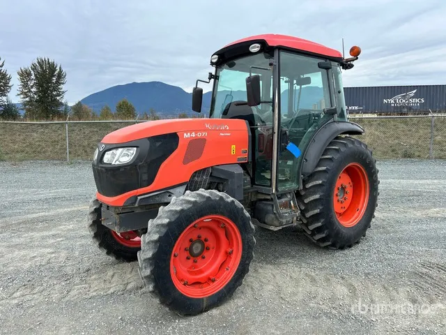 2021 Kubota M4-071 4WD Tractor