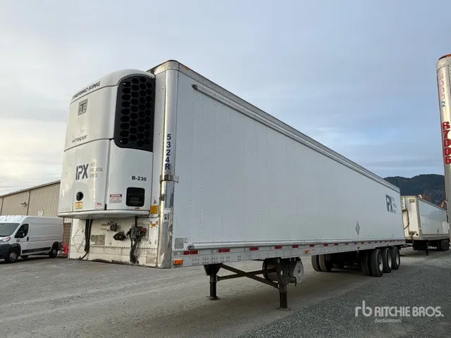 2013 Utility 53 ft x 102 in Tri/A Refrigerated Trailer