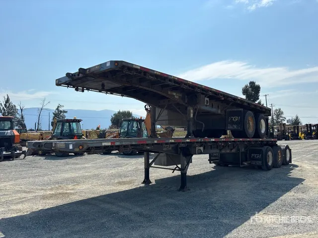 2014 Lode King 32 ft Super B-Train Lead Flatbed Trailer