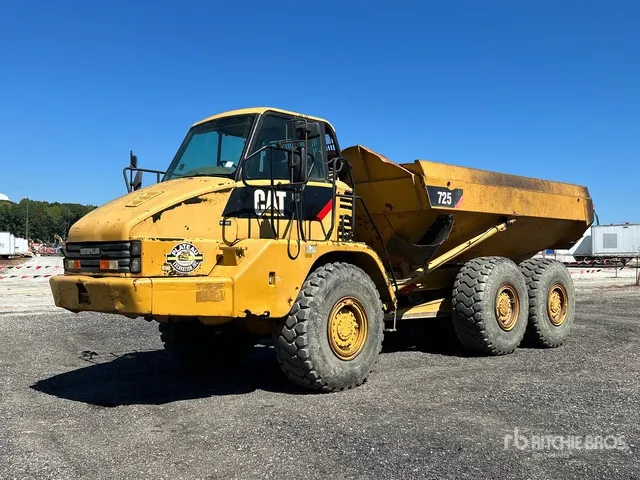 2007 Cat 725 Articulated Dump Truck