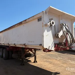1996 BOOMERANG ENGINEERING Tri/A Side Dump Trailer