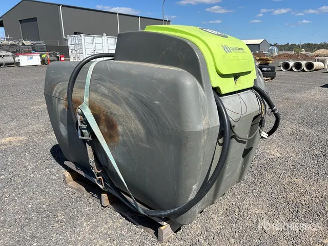 2017 TTI 1000 L Portable Poly Diesel Fuel Tank
