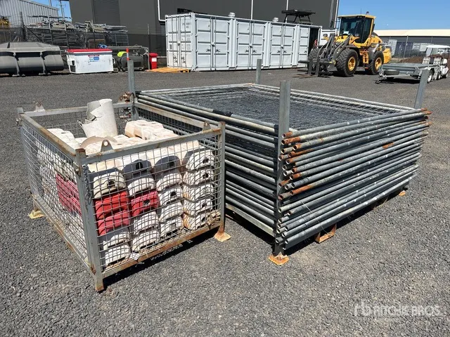 Quantity of 2.4 m x 2 m Galvanized Temporary Site Fence
