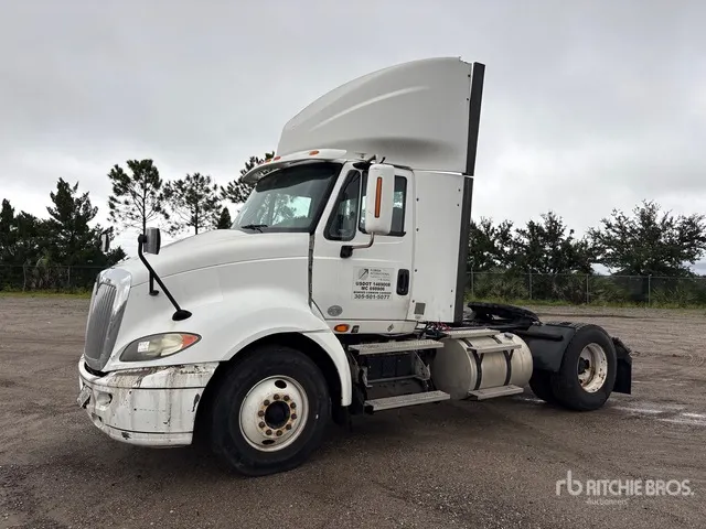 2012 International Prostar+ 113 4x2 S/A Day Cab Truck Tractor