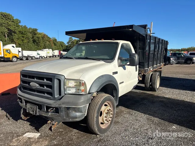 2006 Ford F-450 XL 4x2 Flatbed Dump Truck