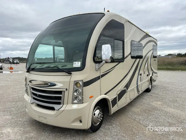 2016 Thor Vegas 0252 Motor Home