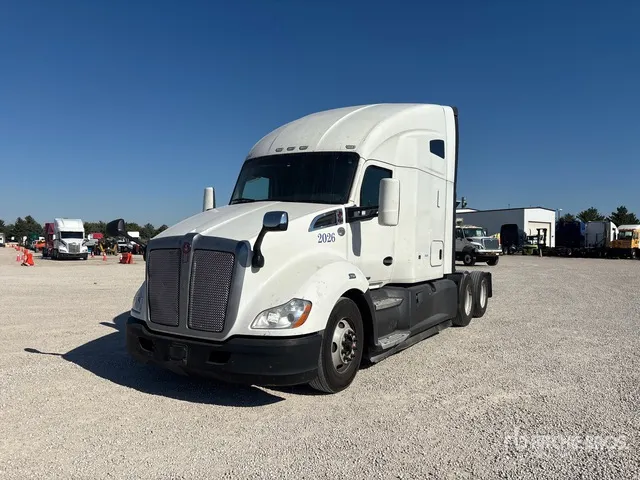 2022 Kenworth T680 6x4 T/A Sleeper Truck Tractor