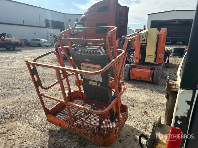 2017 JLG E300 AJP 2WD Electric Articulating Boom Lift