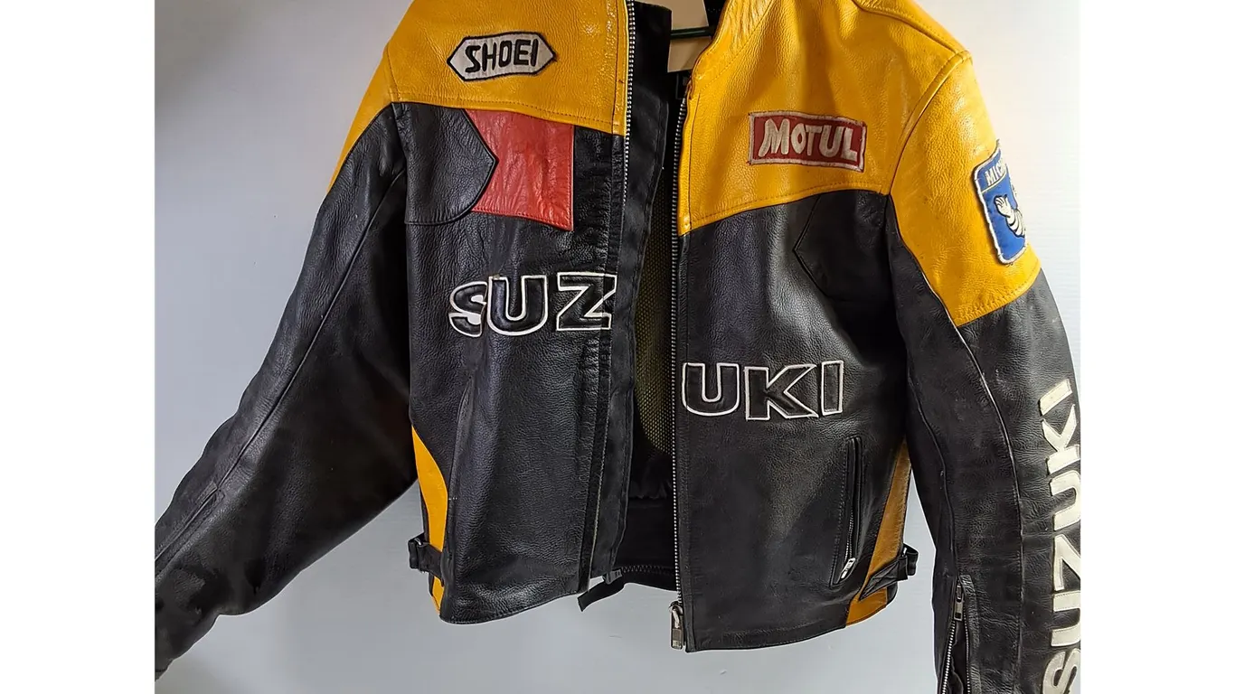 # (1) Suzuki XL Leather Motorcycle Jacket