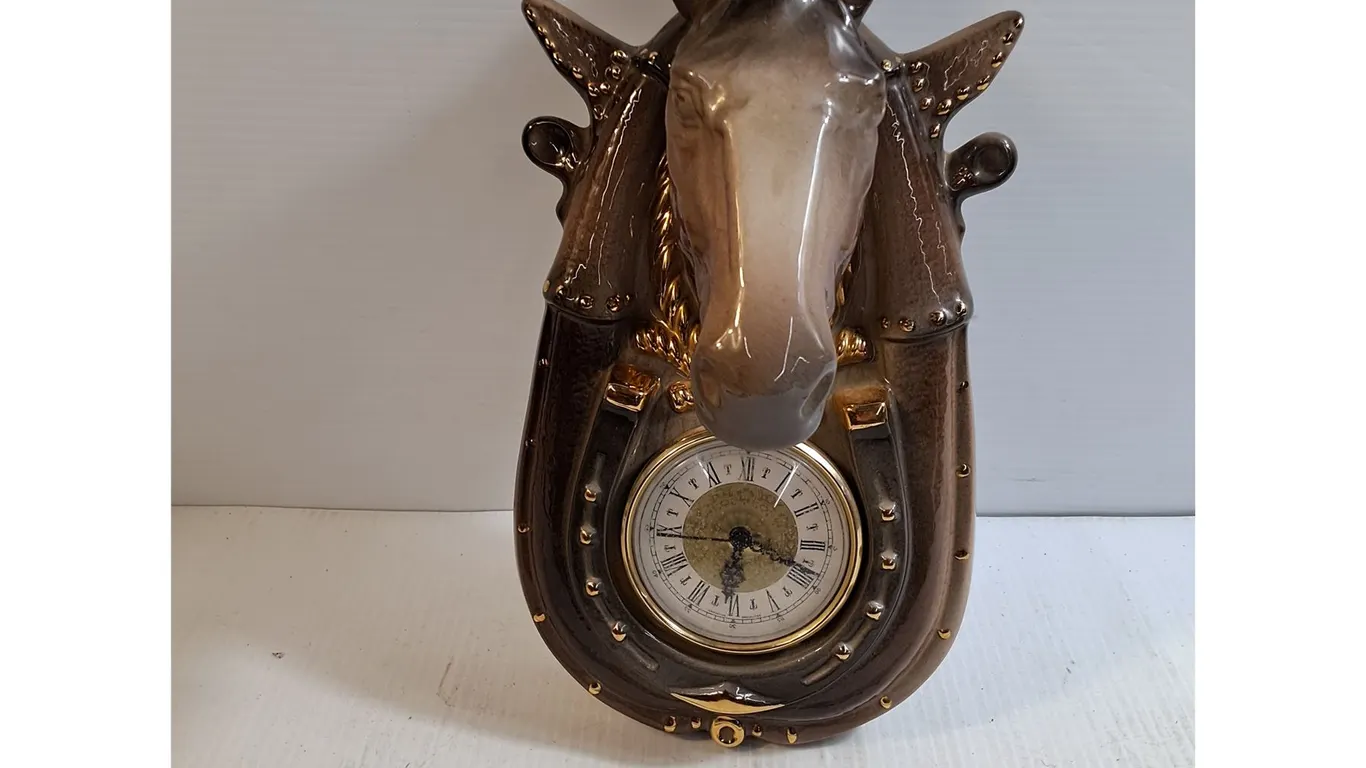 Vintage Ceramic Horse Head Wall Clock Featuring Horseshoe/Collar Design-working