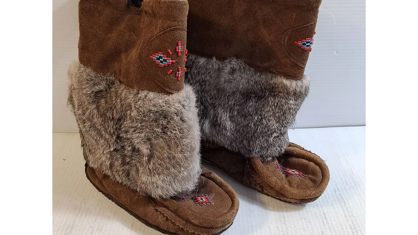 Pair of Mukluks 10" Sole Size