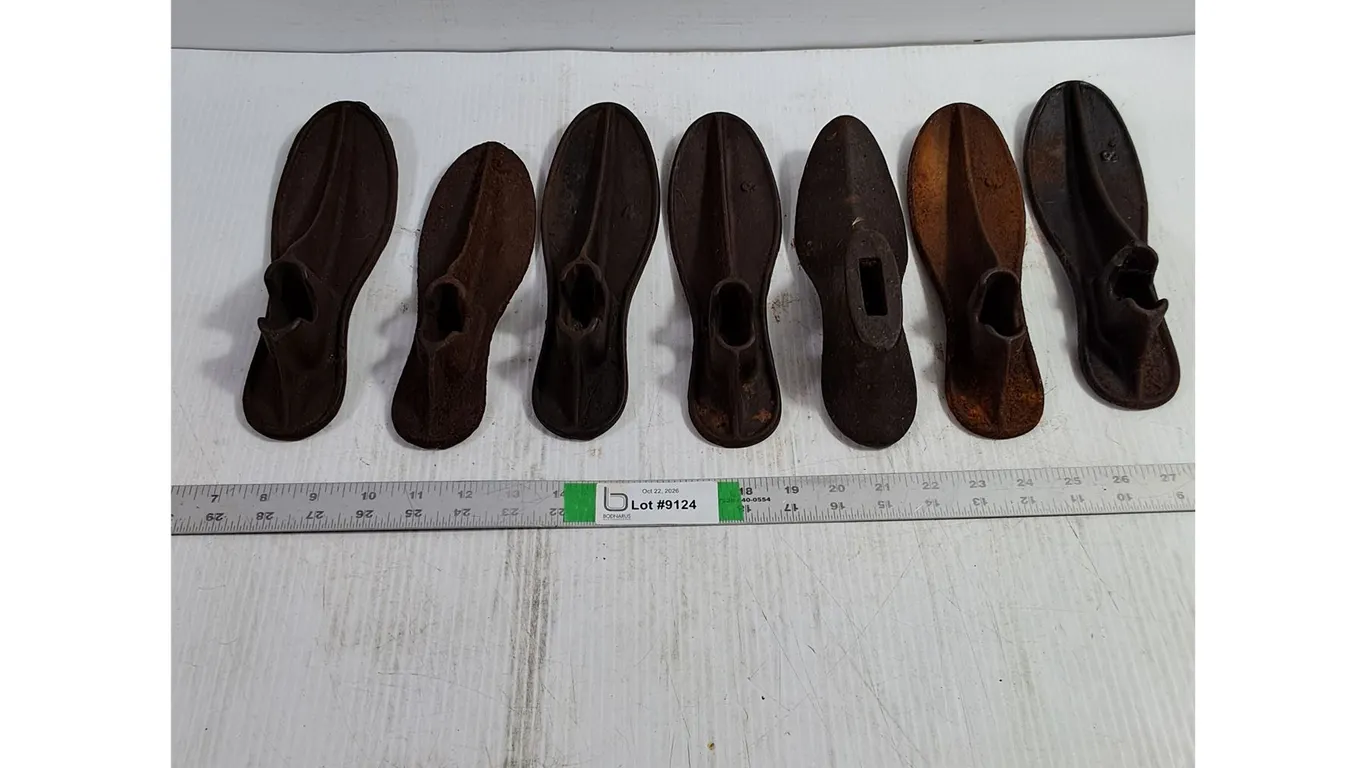 (7) Vintage Cast Iron Cobbler Shoe Molds