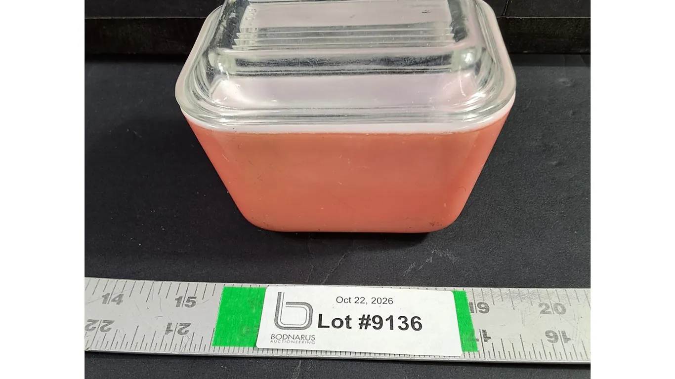 Vintage Pink Pyrex Refridgerator Dish-1/2 Cup