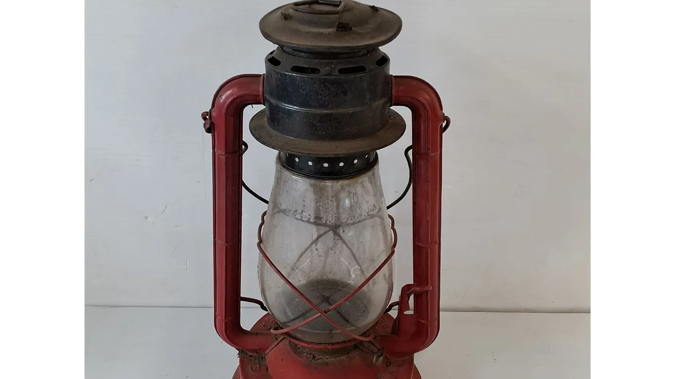 Dietz Red Kerosene Lamp