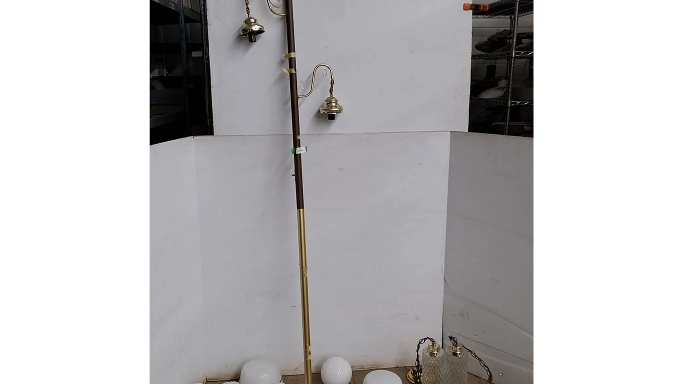 *Tension Pole Lamp With Various Glass Shades 104" Untested Cannot Ship
