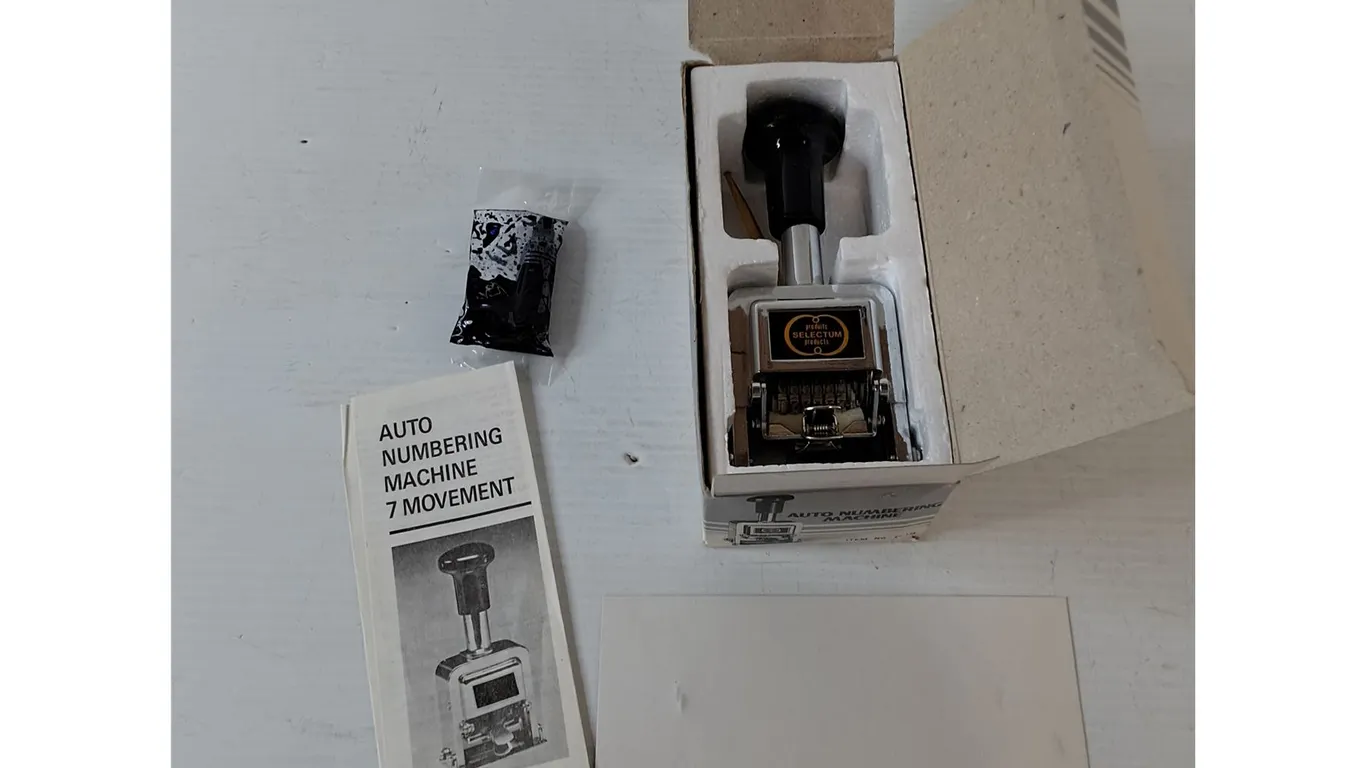 Auto Numbering Machine with Manual, Box