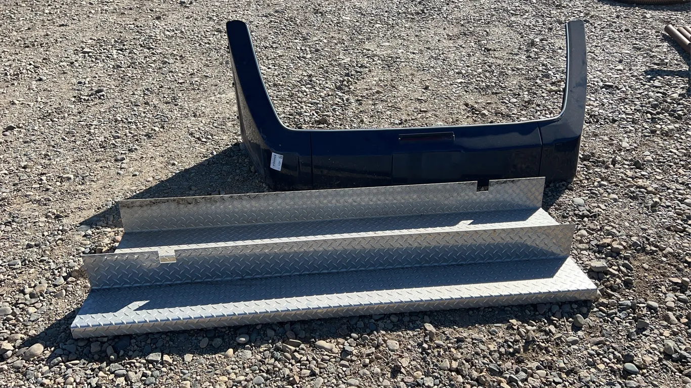 Blue Racer Back & Two Aluminum Running Boards