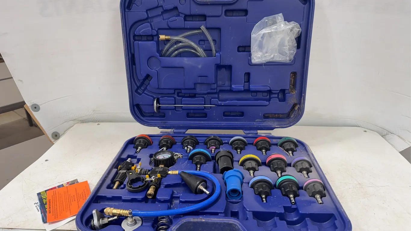 Master Universal Radiator Pressure Tester & Vacuum System Kit