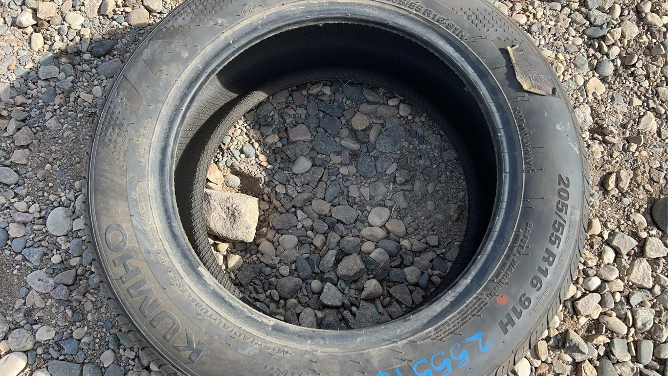 205/55R16 Kumho Tire