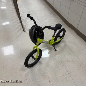 (6) bicycles