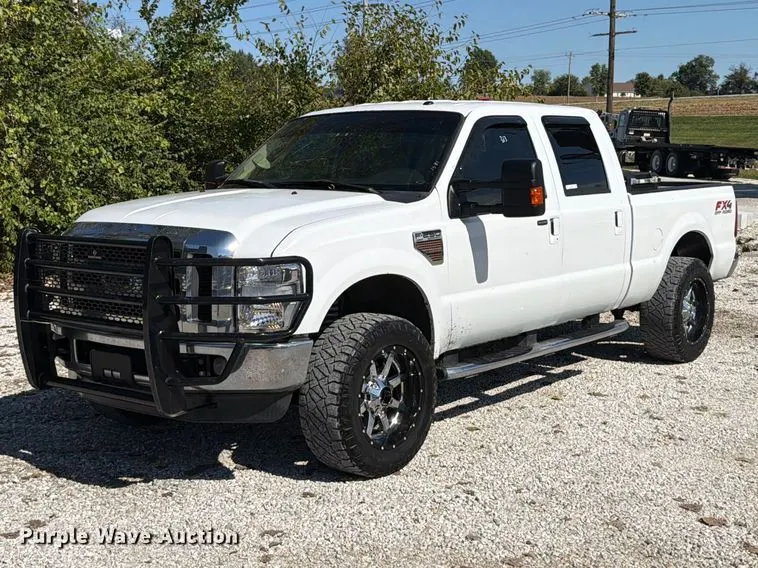 2010 Ford F250 Super Duty Crew Cab pickup truck