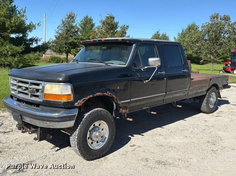 1995 Ford F350 Crew Cab flatbed pickup truck