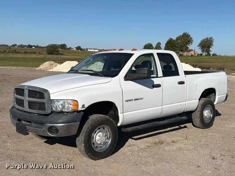 2005 Dodge Ram 3500 Crew Cab pickup truck