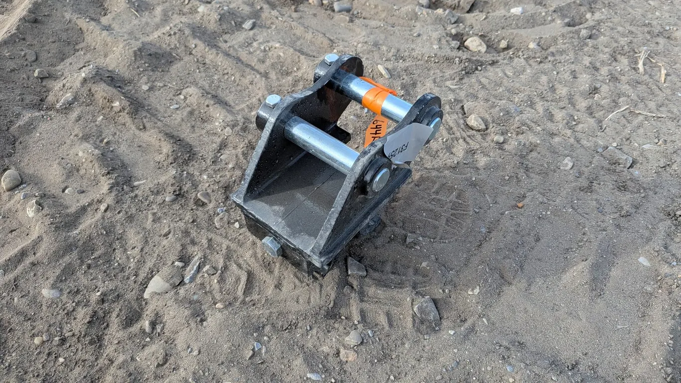 Unused 2026 Mini Excavator Coupler